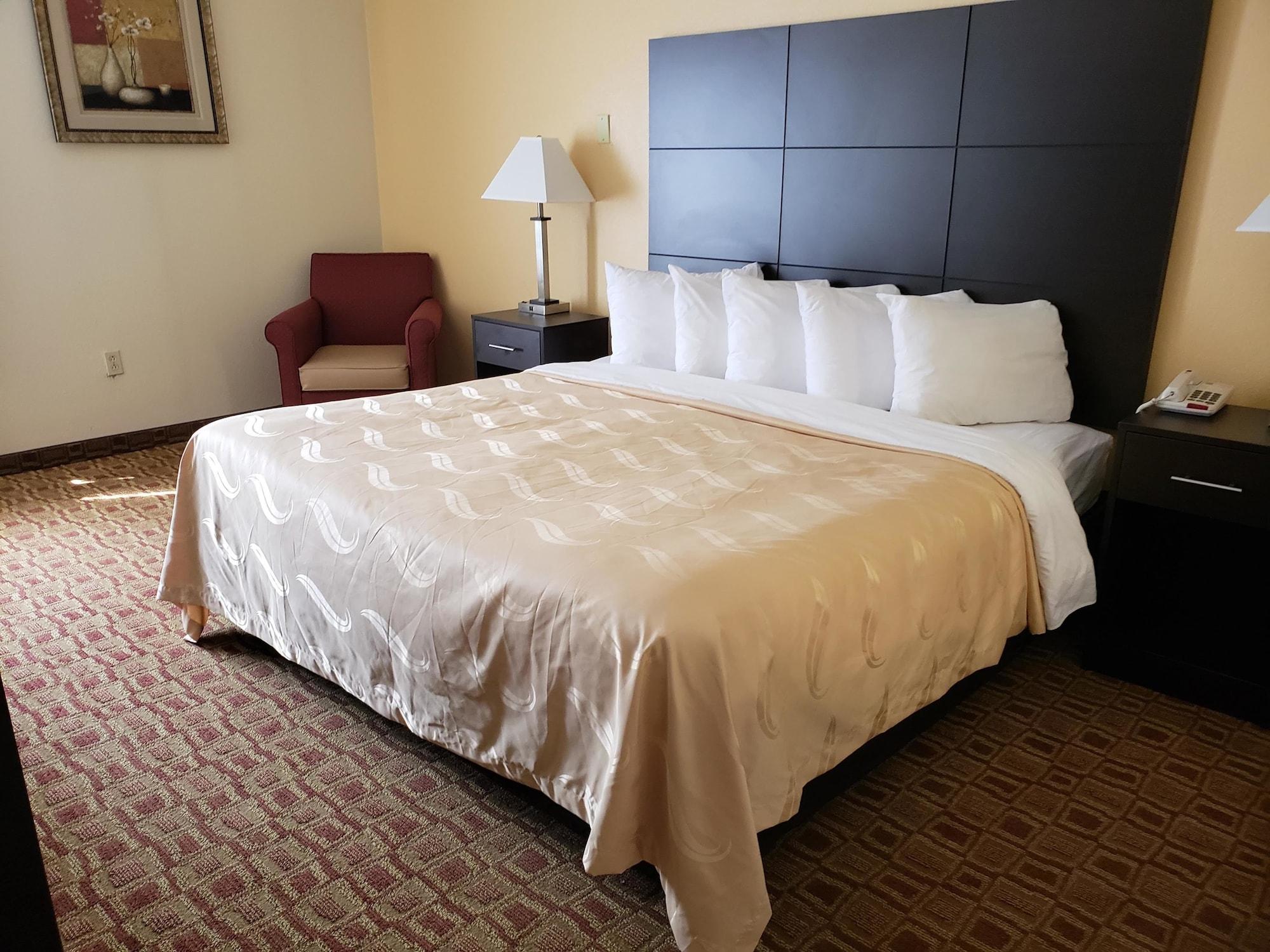 Quality Inn & Suites Sellersburg Extérieur photo