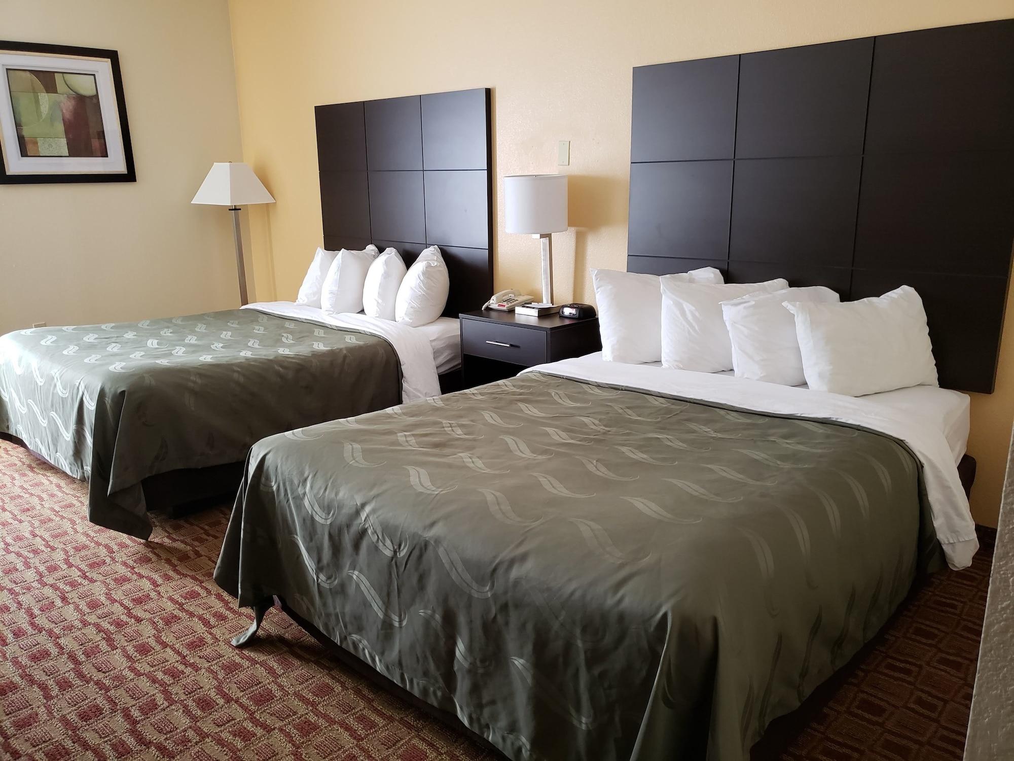 Quality Inn & Suites Sellersburg Extérieur photo