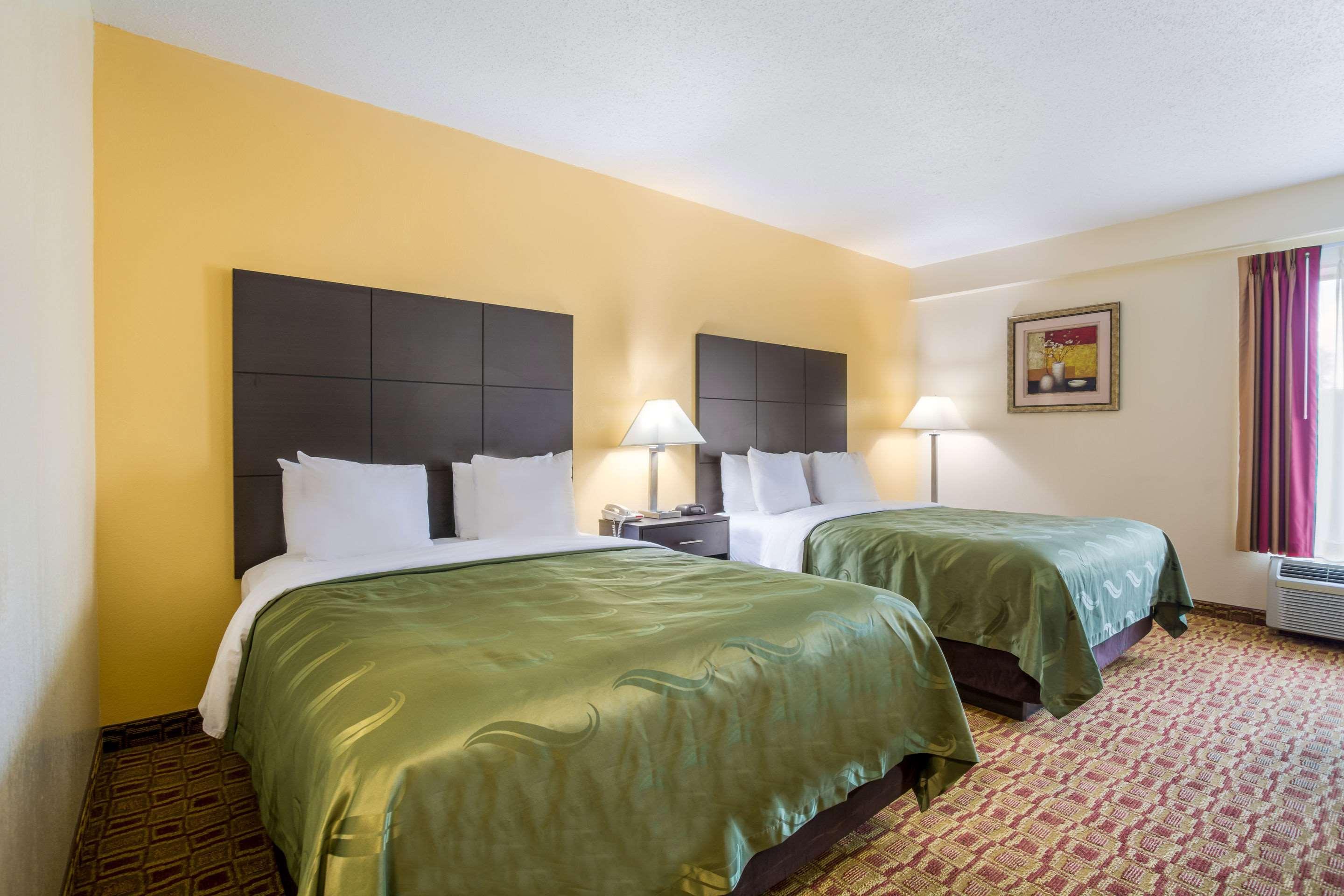 Quality Inn & Suites Sellersburg Extérieur photo